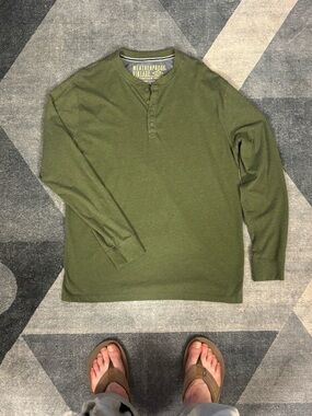 Weatherproof Olive Green Long Sleeve Henley Shirt - Classic Crew Neck